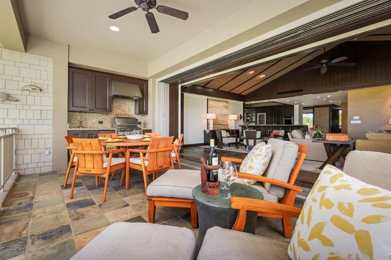 Elegant Hawaiian Retreat with Fairway Views - Kailua Kona, Hawaii