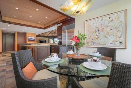 Elegant Hawaiian Retreat with Fairway Views - Kailua Kona, Hawaii