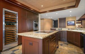 Elegant Hawaiian Retreat with Fairway Views - Kailua Kona, Hawaii