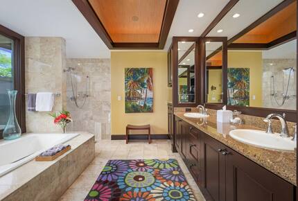 Elegant Hawaiian Retreat with Fairway Views - Kailua Kona, Hawaii