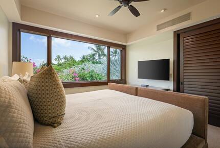 Elegant Hawaiian Retreat with Fairway Views - Kailua Kona, Hawaii
