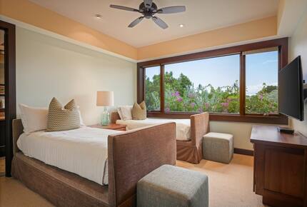 Elegant Hawaiian Retreat with Fairway Views - Kailua Kona, Hawaii