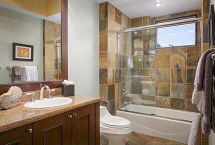 Elegant Hawaiian Retreat with Fairway Views - Kailua Kona, Hawaii