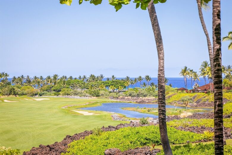 Elegant Hawaiian Retreat with Fairway Views - Kailua Kona, Hawaii