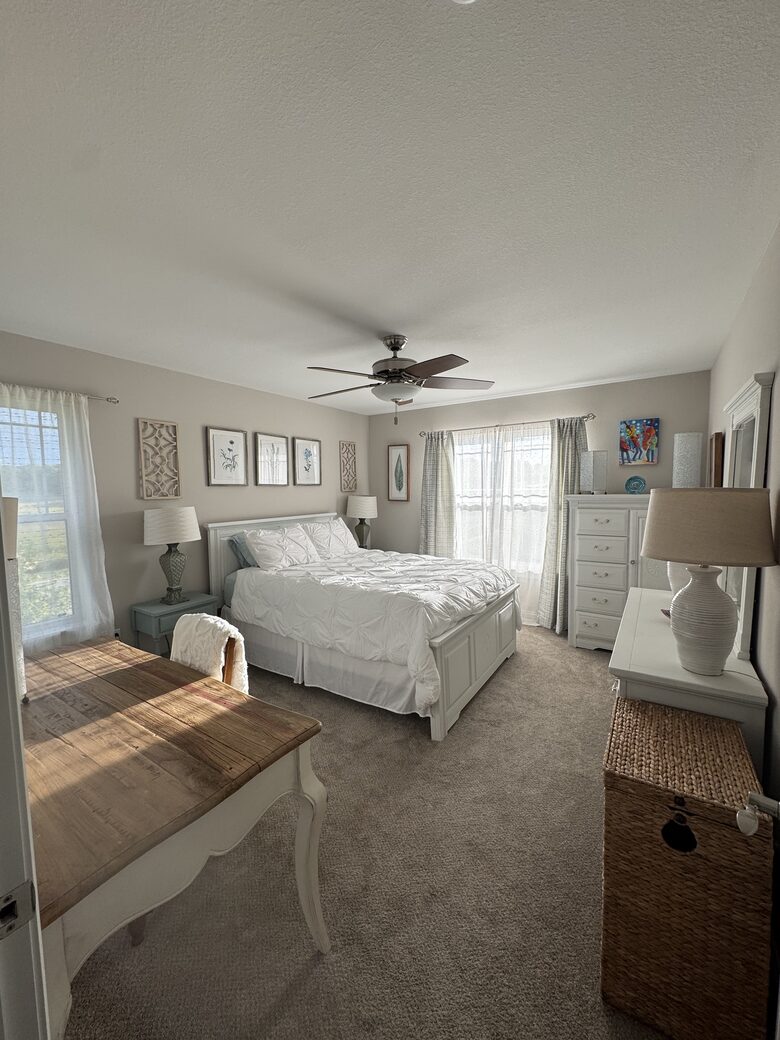 2nd Floor Bedroom 2 with a Queen size bed