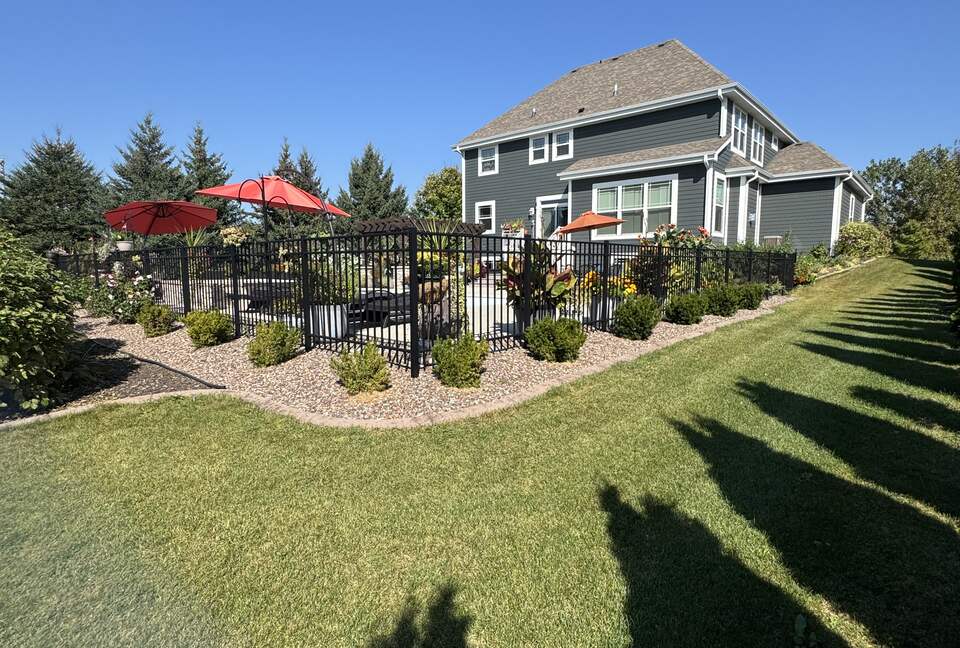 Fox Lake Village Retreat with Saltwater Pool & Hot Tub - Waukesha, Wisconsin