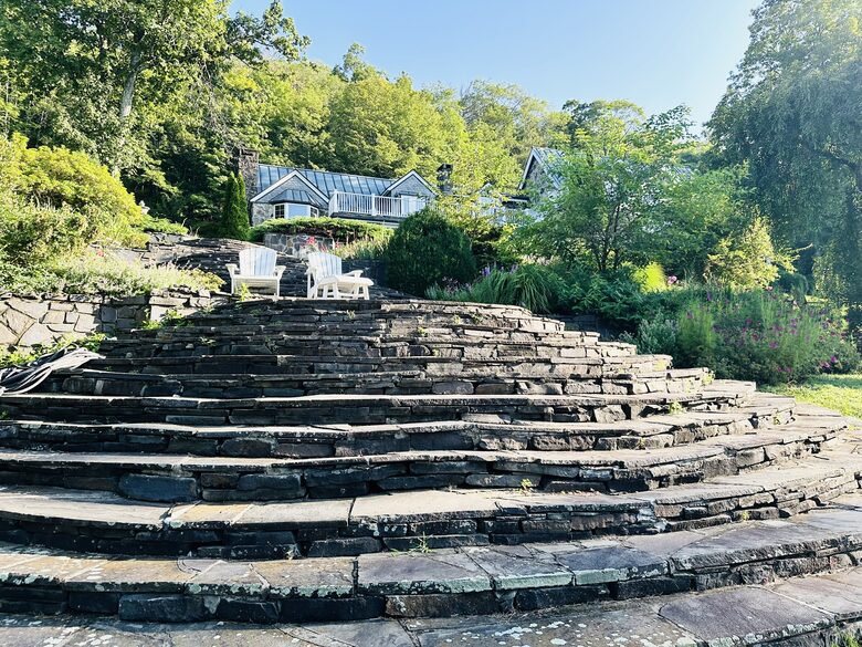 Easter's First Blooms at the Estate and Late April Exclusive Tulip Extravaganza - Woodstock, New York