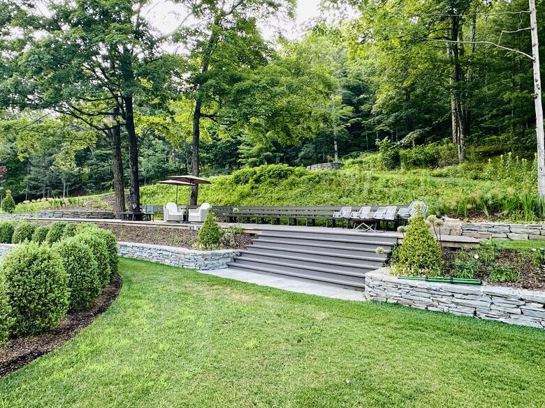 Easter's First Blooms at the Estate and Late April Exclusive Tulip Extravaganza - Woodstock, New York