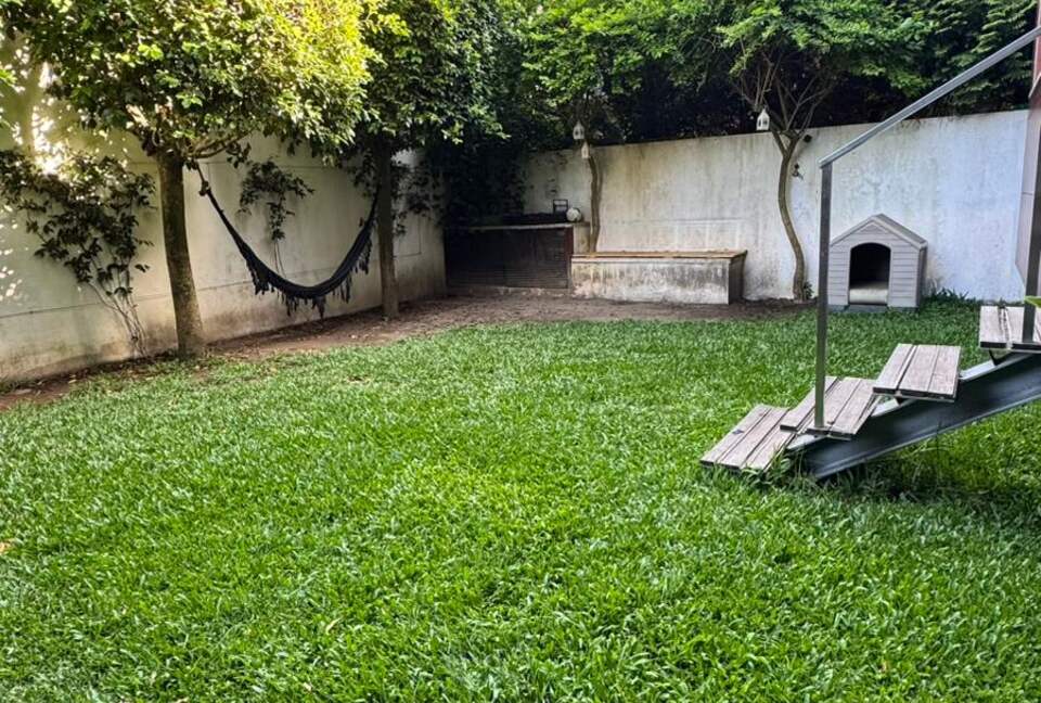 Skyline Serenity | A Contemporary Porto Townhouse - Porto, Portugal