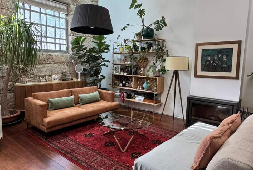 Skyline Serenity | A Contemporary Porto Townhouse - Porto, Portugal