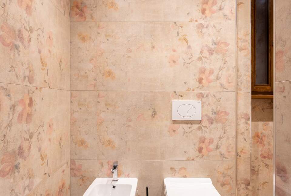 A Refined Country Estate in Umbria - Trevi, Italy