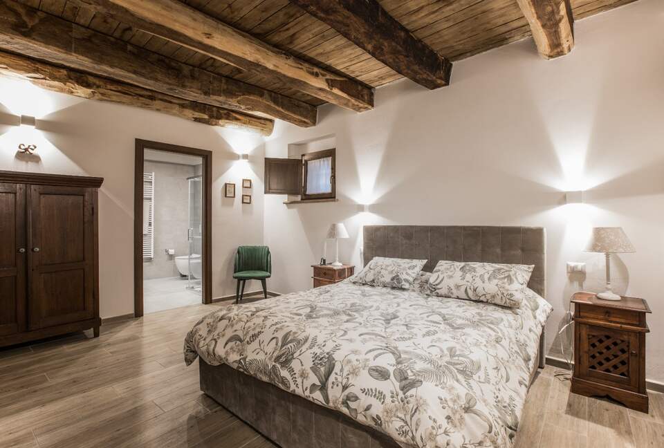 A Refined Country Estate in Umbria - Trevi, Italy