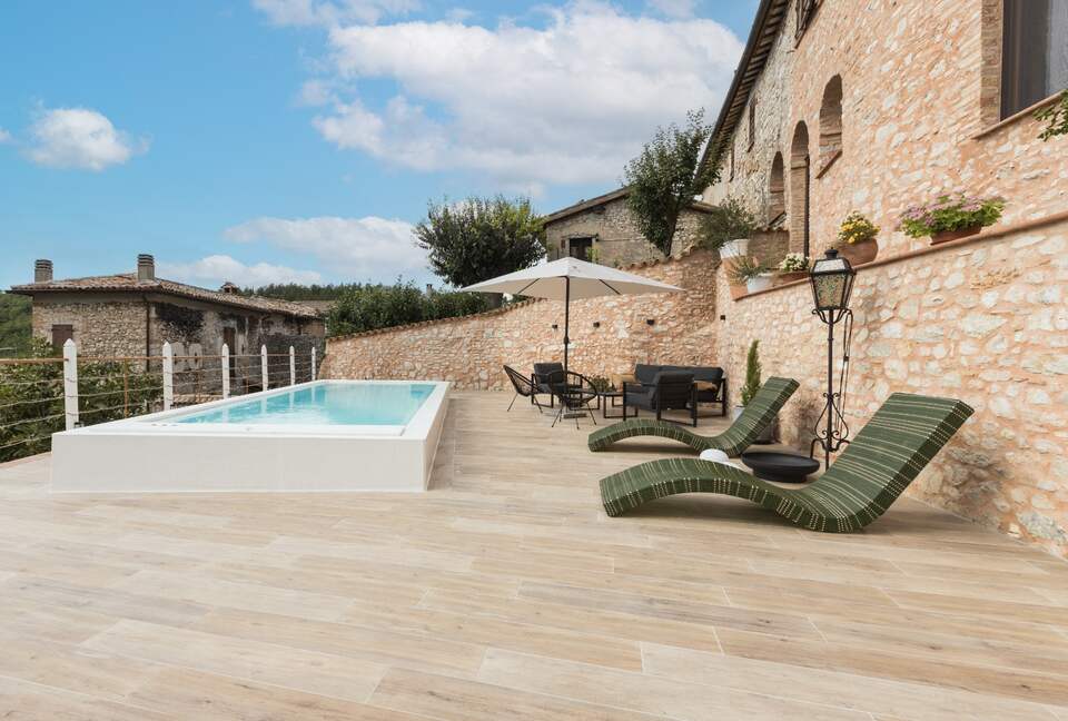 A Refined Country Estate in Umbria - Trevi, Italy