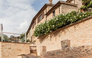 A Refined Country Estate in Umbria - Trevi, Italy