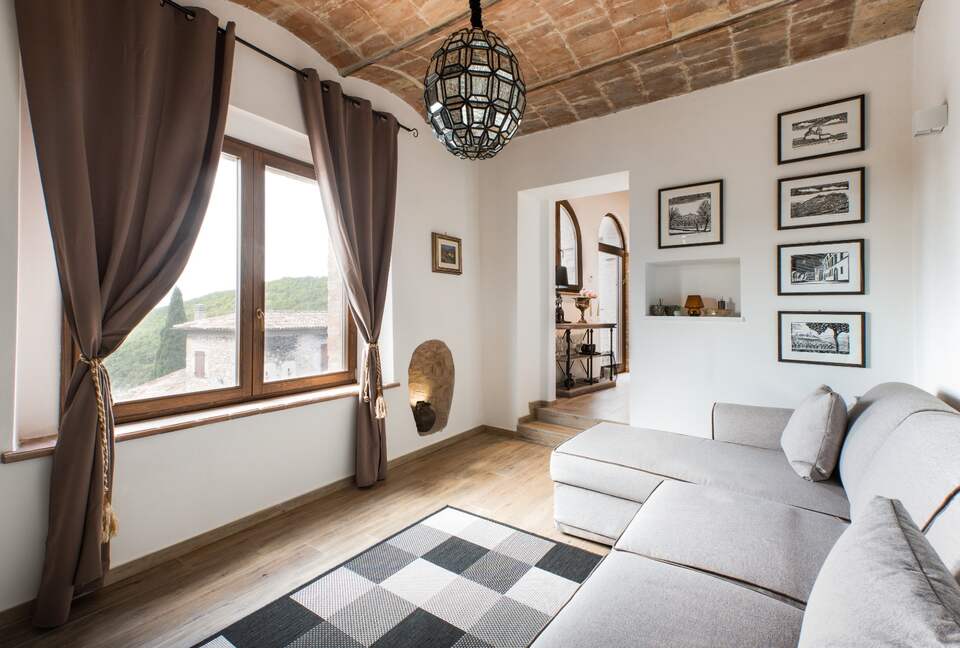 A Refined Country Estate in Umbria - Trevi, Italy