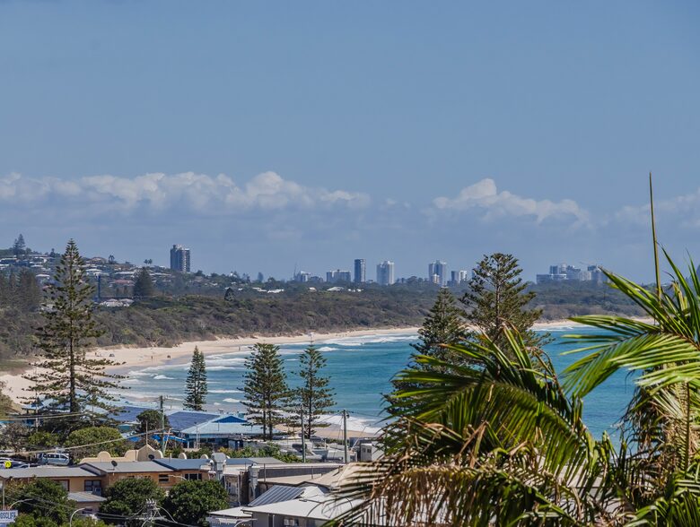 Kingscliff Hill Retreat with Sweeping Ocean Views - Kingscliff, Australia