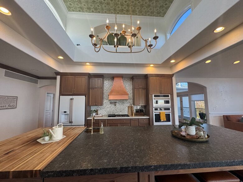 Elegant Idaho Home Overlooking the Snake River - Burley, Idaho