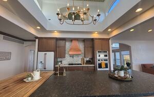 Elegant Idaho Home Overlooking the Snake River - Burley, Idaho