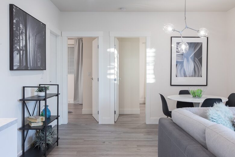 Contemporary Home Base in Lynn Valley - North Vancouver, Canada