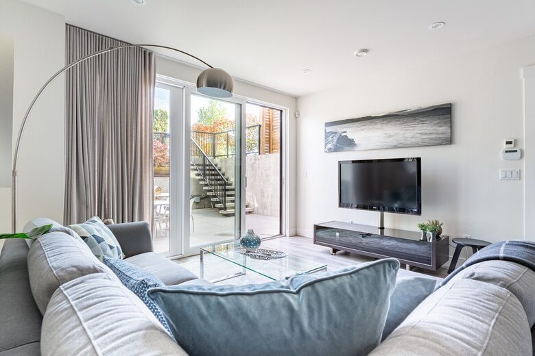 Contemporary Home Base in Lynn Valley - North Vancouver, Canada