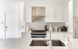 Contemporary Home Base in Lynn Valley - North Vancouver, Canada