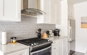 Contemporary Home Base in Lynn Valley - North Vancouver, Canada