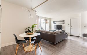 Contemporary Home Base in Lynn Valley - North Vancouver, Canada