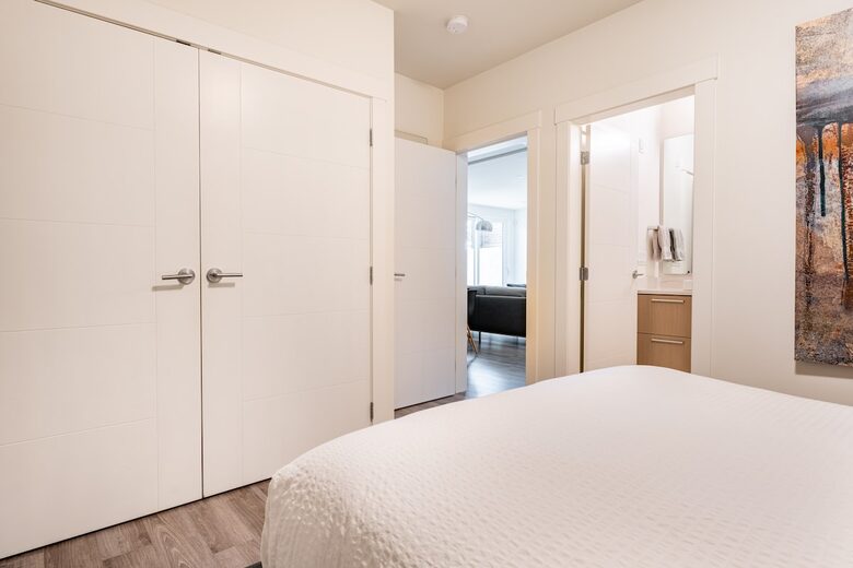 Contemporary Home Base in Lynn Valley - North Vancouver, Canada