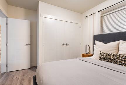 Contemporary Home Base in Lynn Valley - North Vancouver, Canada