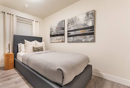 Contemporary Home Base in Lynn Valley - North Vancouver, Canada