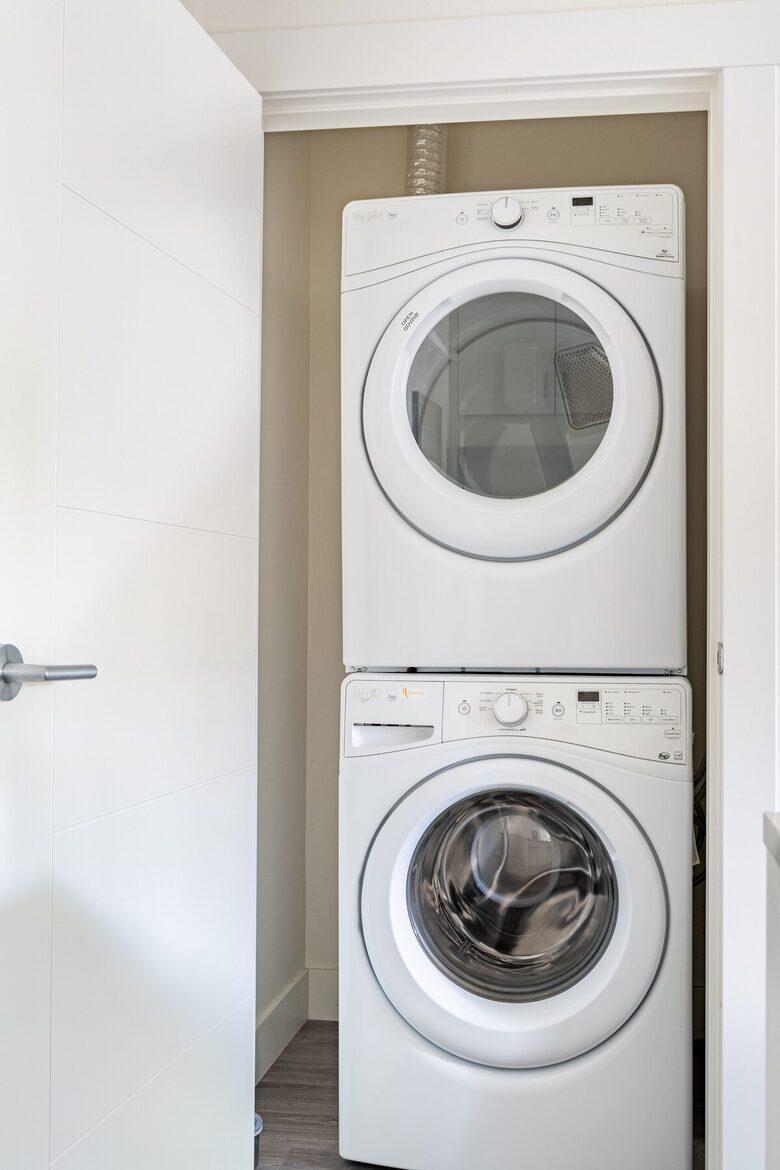 Contemporary Home Base in Lynn Valley - North Vancouver, Canada