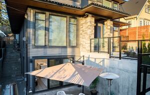 Contemporary Home Base in Lynn Valley - North Vancouver, Canada