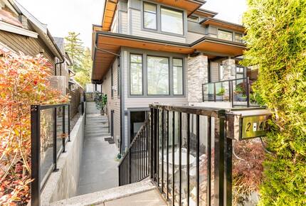 Contemporary Home Base in Lynn Valley - North Vancouver, Canada