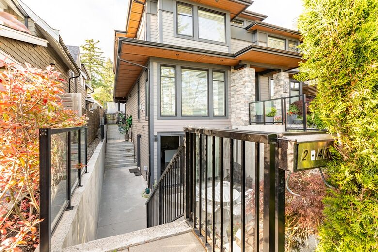 Contemporary Home Base in Lynn Valley - North Vancouver, Canada