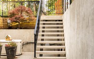 Contemporary Home Base in Lynn Valley - North Vancouver, Canada