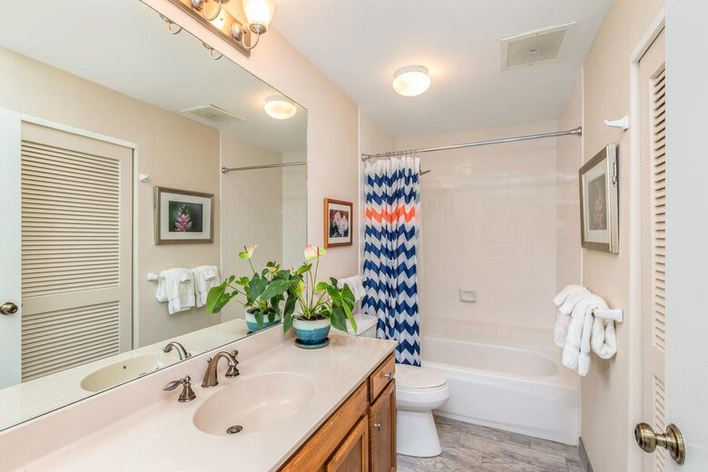 Jungle-View Princeville Retreat Near Hideaways Beach - Princeville, Hawaii