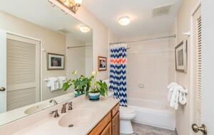 Jungle-View Princeville Retreat Near Hideaways Beach - Princeville, Hawaii