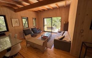 Cozy Forest Cabin Steps from Epulafquen Beach - El Ranco Province, Chile