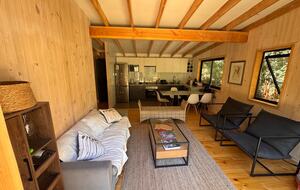 Cozy Forest Cabin Steps from Epulafquen Beach - El Ranco Province, Chile