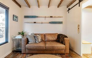 Captain’s Cottage | Charming Coastal Escape in St Leonards - St Leonards, Australia