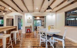 Captain’s Cottage | Charming Coastal Escape in St Leonards - St Leonards, Australia