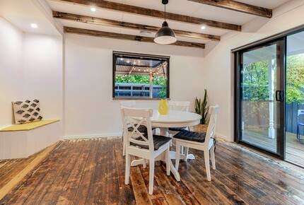 Captain’s Cottage | Charming Coastal Escape in St Leonards - St Leonards, Australia