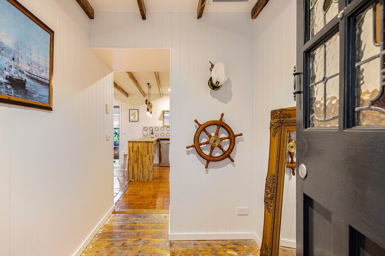 Captain’s Cottage | Charming Coastal Escape in St Leonards - St Leonards, Australia