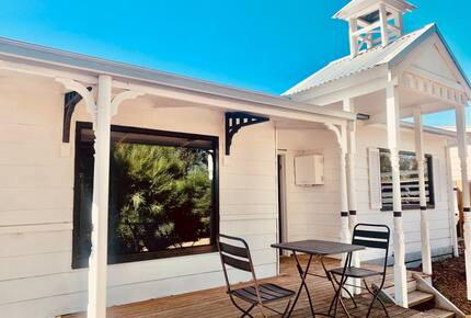 Captain’s Cottage | Charming Coastal Escape in St Leonards - St Leonards, Australia