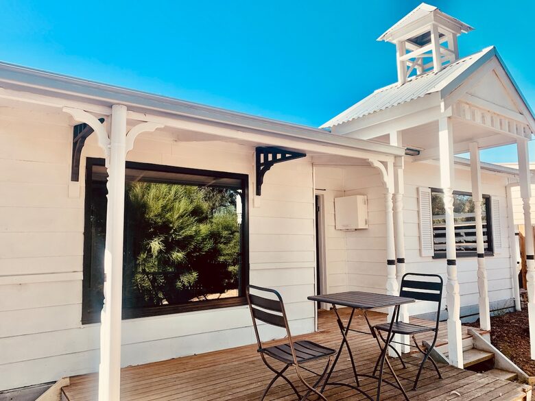 Captain’s Cottage | Charming Coastal Escape in St Leonards - St Leonards, Australia