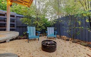 Captain’s Cottage | Charming Coastal Escape in St Leonards - St Leonards, Australia