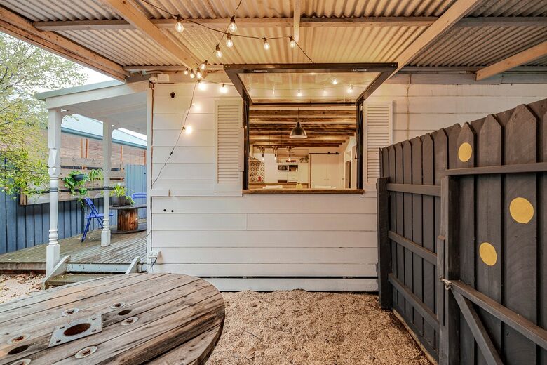 Captain’s Cottage | Charming Coastal Escape in St Leonards - St Leonards, Australia