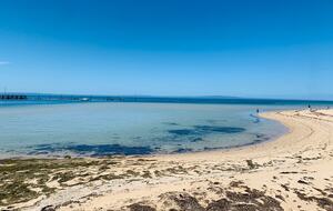 Captain’s Cottage | Charming Coastal Escape in St Leonards - St Leonards, Australia