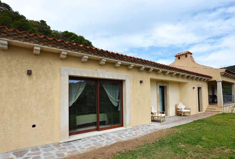 Serene Mountain-View Villa in Northern Sardinia - Arzachena, Italy