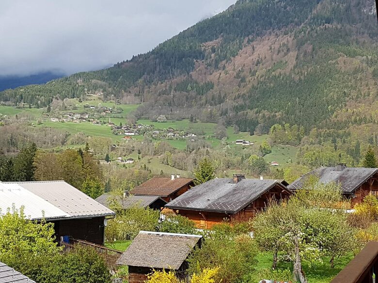 Chalet-Style Apartment in the French Alps - St Jean d’Aulps, France